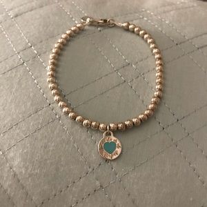 Return to Tiffany round heart charm bracelet